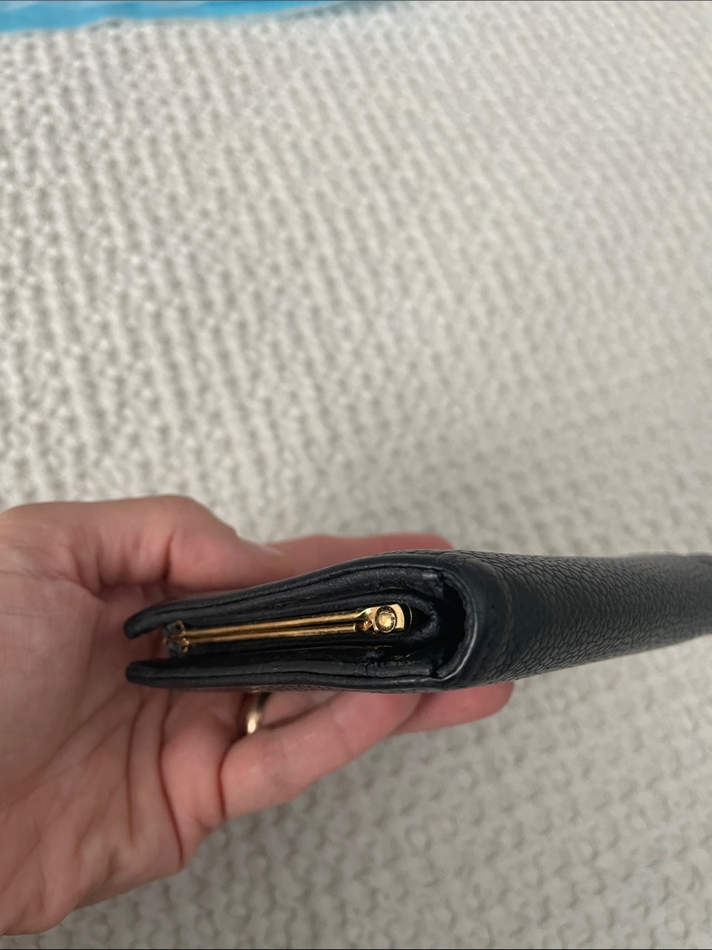 CHANEL Black Caviar Leather Bifold Wallet with CC Logo - Picture 10 of 12
